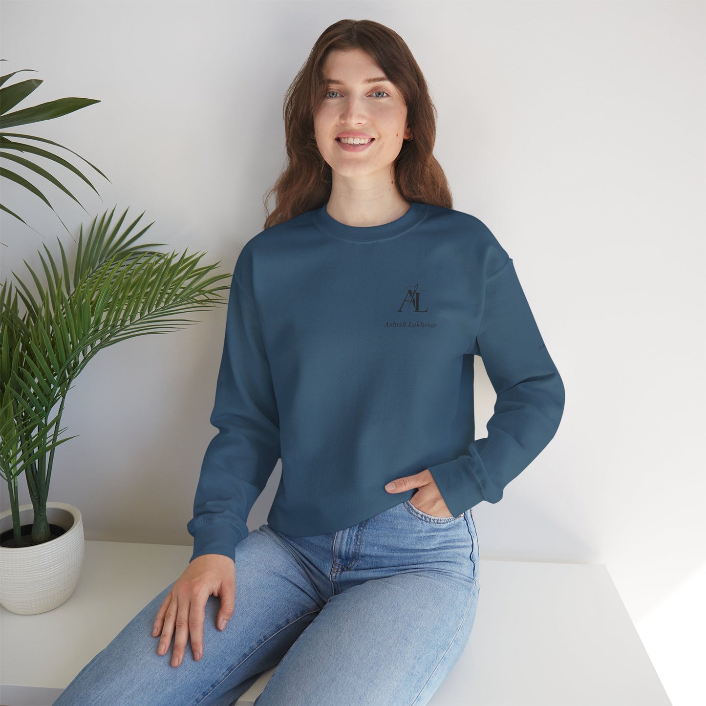 Minimalist Women's Sweatshirt - All-Day Comfort Style