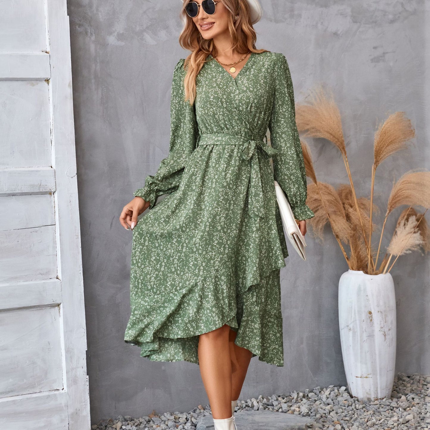 0. Flowers Print Long Sleeve Dress Fashion Ruffled Commuter Temperament Dresses Womens Clothing